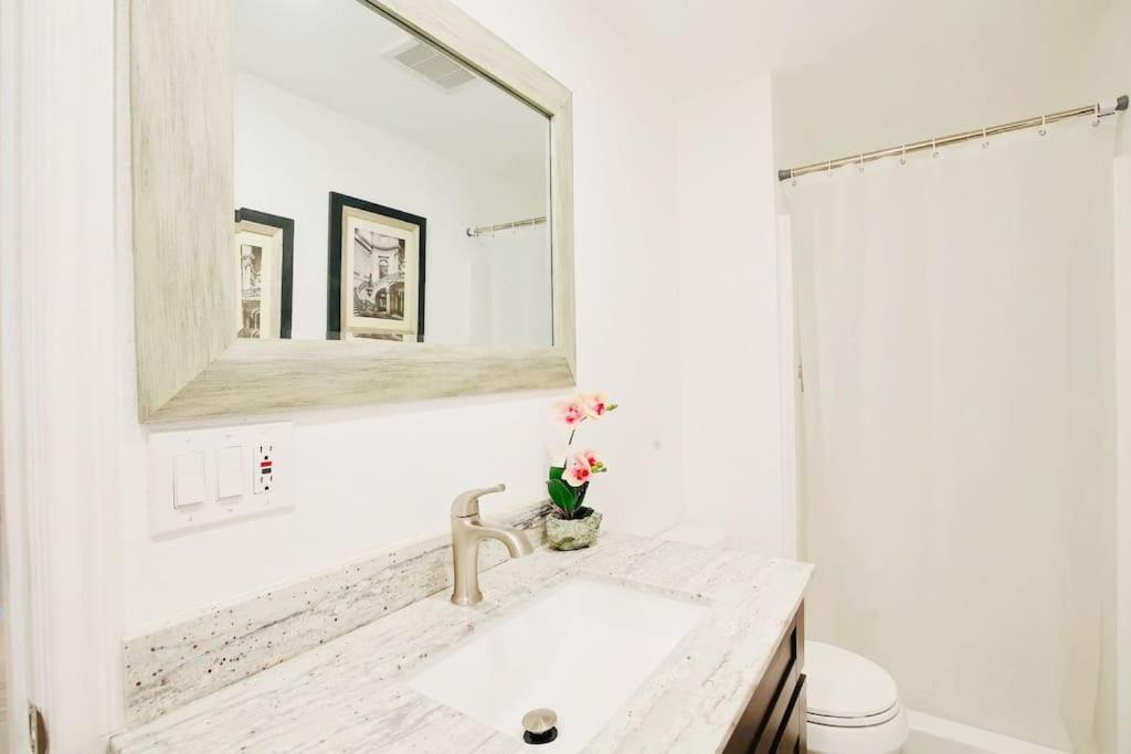 5 Rooms Villa Near Disneyland, Golf Course And Trial To Beach Santa Ana Bagian luar foto